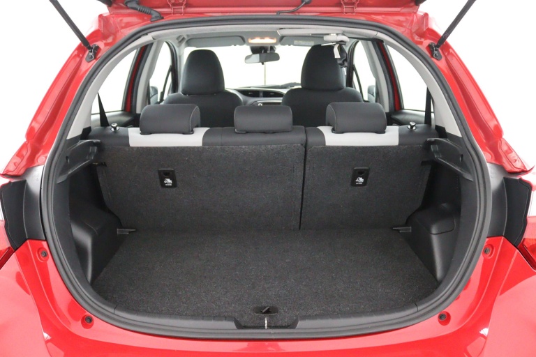 Toyota Yaris - 1.5 Hybrid Design Sport 30