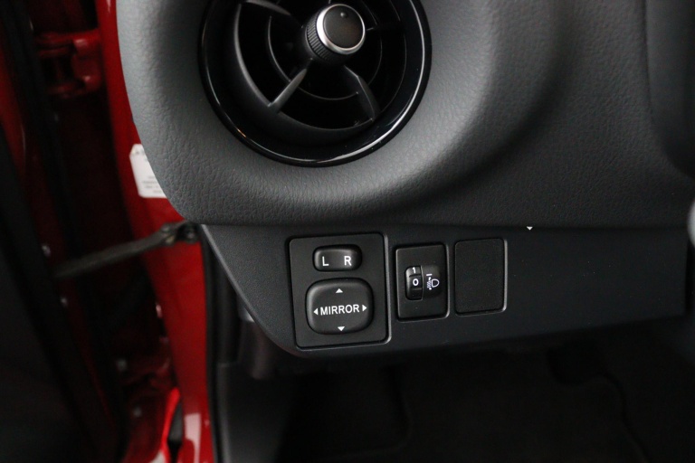 Toyota Yaris - 1.5 Hybrid Design Sport 32