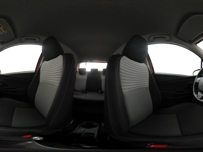 Toyota Yaris - 1.5 Hybrid Design Sport