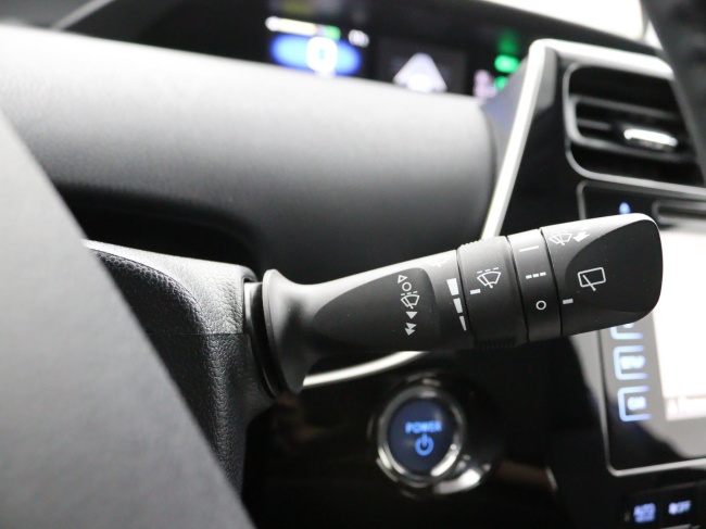 Toyota Prius - 1.8 First Edition