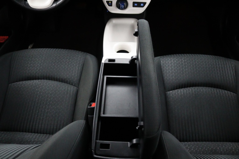 Toyota Prius - 1.8 First Edition 26