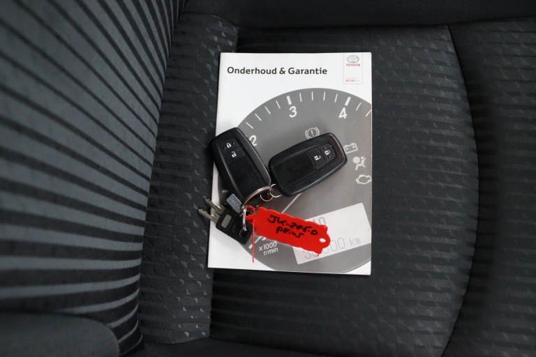 Toyota Prius - 1.8 First Edition 27