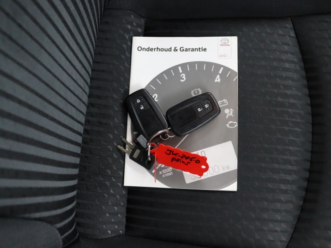 Toyota Prius - 1.8 First Edition