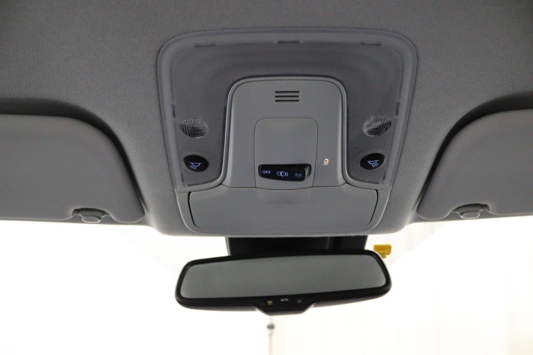 Toyota Prius - 1.8 First Edition 34