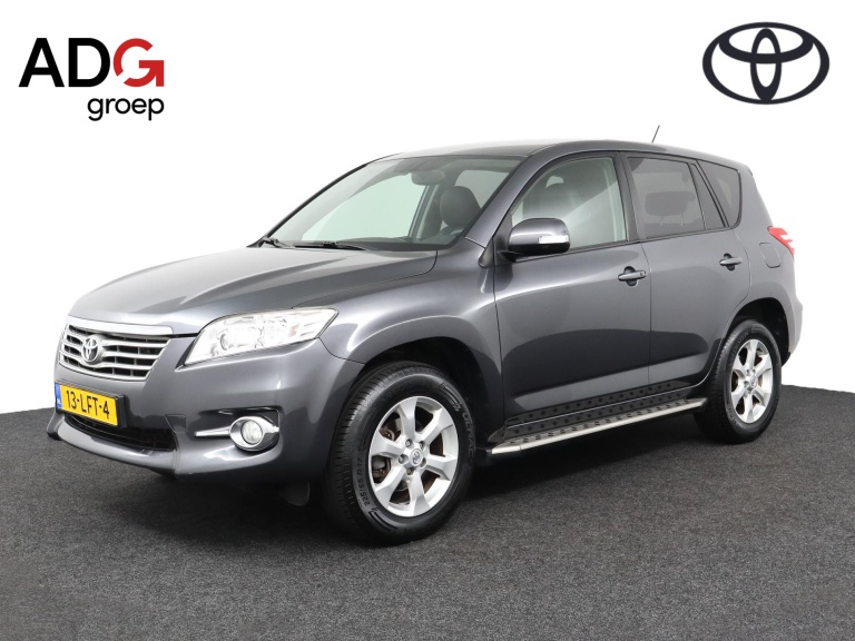 Toyota RAV4 - 2.0 VVTi Executive Business 1