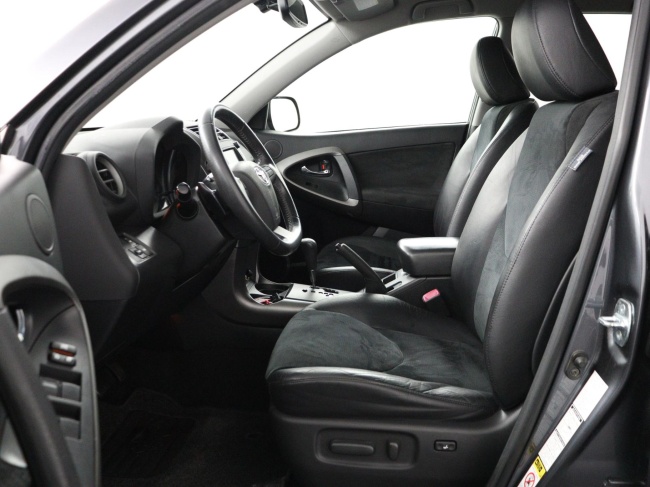 Toyota RAV4 - 2.0 VVTi Executive Business