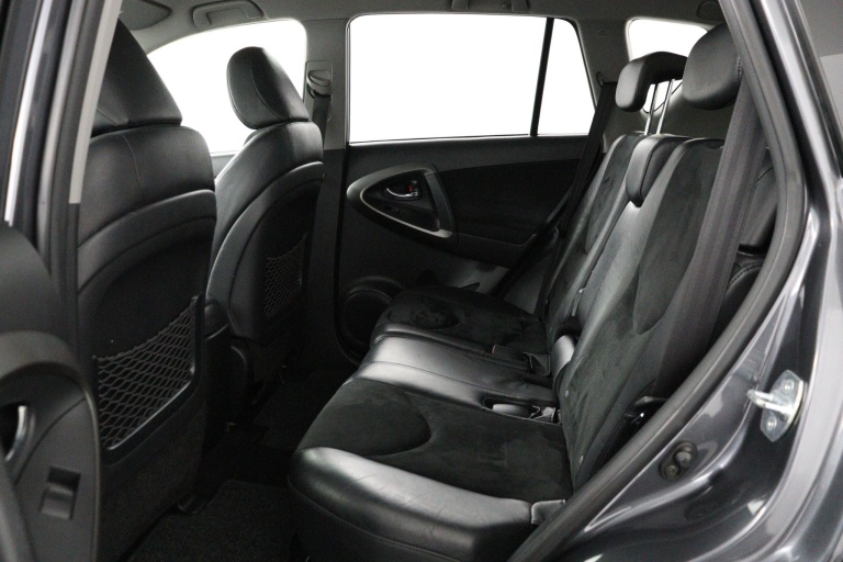 Toyota RAV4 - 2.0 VVTi Executive Business 16