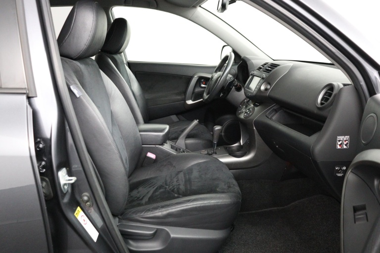 Toyota RAV4 - 2.0 VVTi Executive Business 20