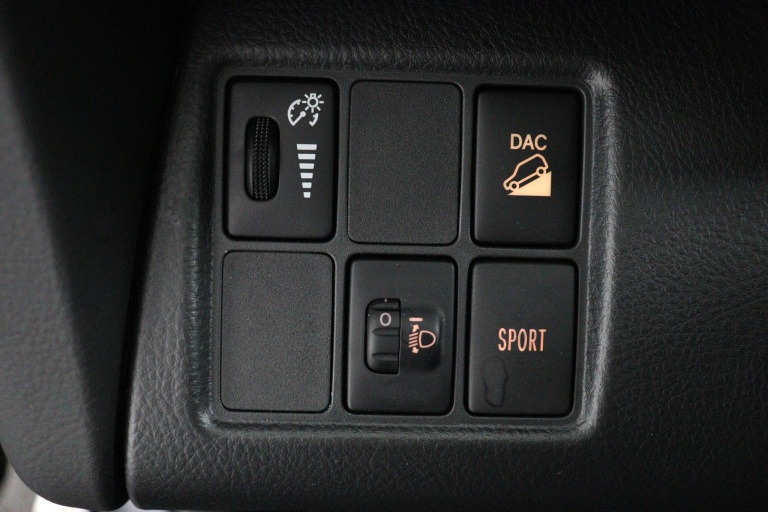 Toyota RAV4 - 2.0 VVTi Executive Business 27