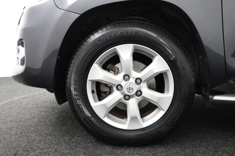 Toyota RAV4 - 2.0 VVTi Executive Business 36