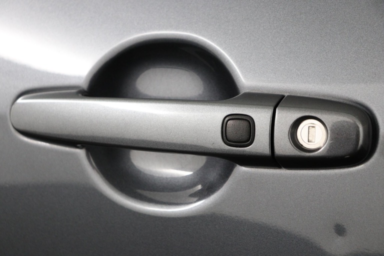 Toyota RAV4 - 2.0 VVTi Executive Business 37