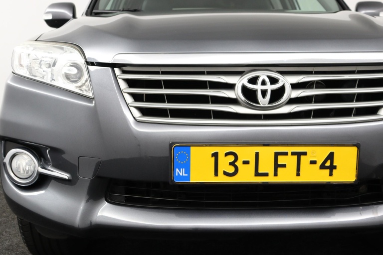 Toyota RAV4 - 2.0 VVTi Executive Business 39