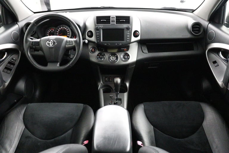 Toyota RAV4 - 2.0 VVTi Executive Business 4