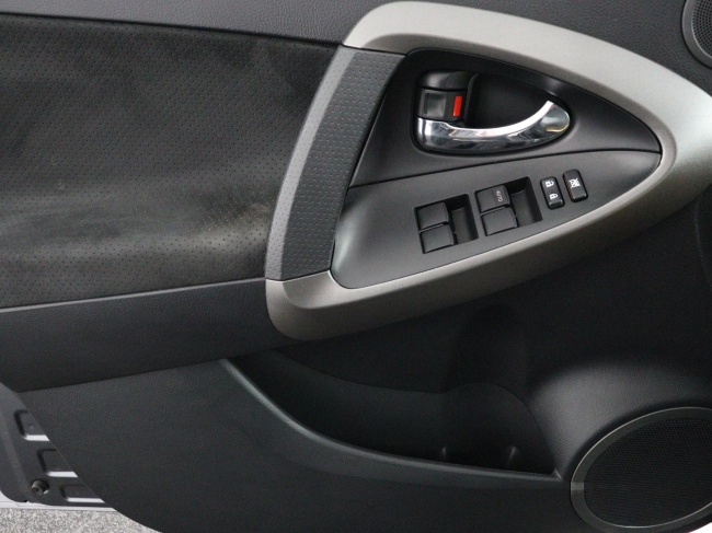 Toyota RAV4 - 2.0 VVTi Executive Business