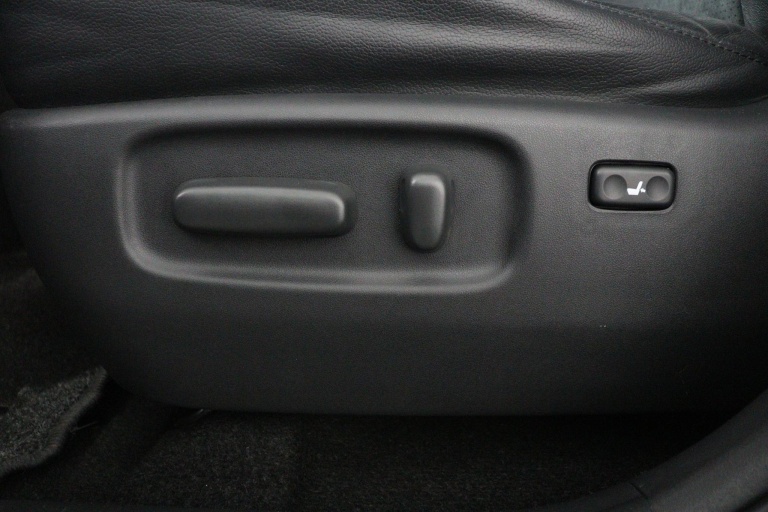 Toyota RAV4 - 2.0 VVTi Executive Business 43