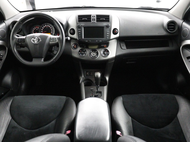 Toyota RAV4 - 2.0 VVTi Executive Business