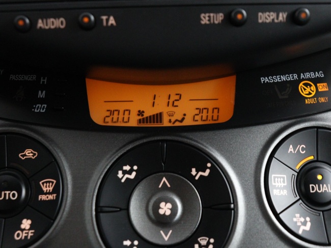 Toyota RAV4 - 2.0 VVTi Executive Business