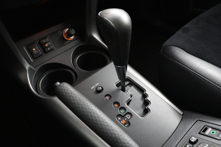 Toyota RAV4 - 2.0 VVTi Executive Business 56