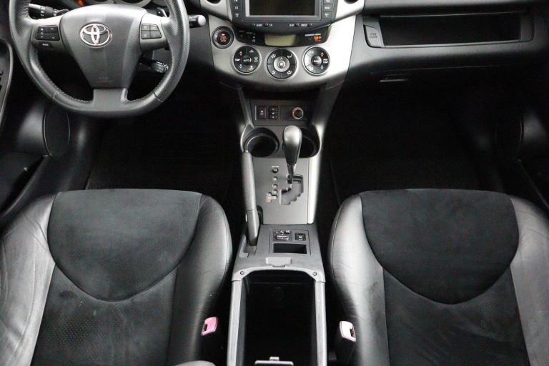 Toyota RAV4 - 2.0 VVTi Executive Business 58