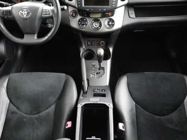 Toyota RAV4 - 2.0 VVTi Executive Business