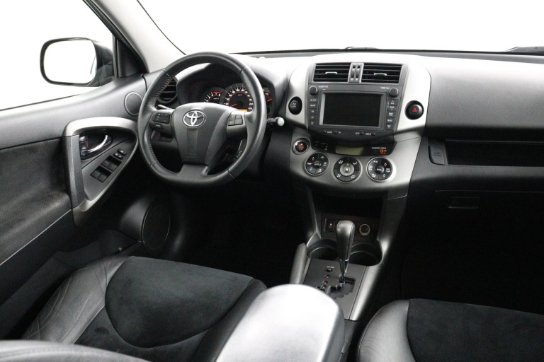 Toyota RAV4 - 2.0 VVTi Executive Business 60