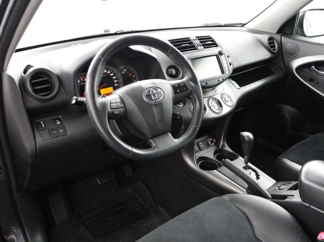 Toyota RAV4 - 2.0 VVTi Executive Business