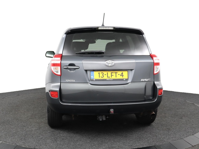 Toyota RAV4 - 2.0 VVTi Executive Business 68
