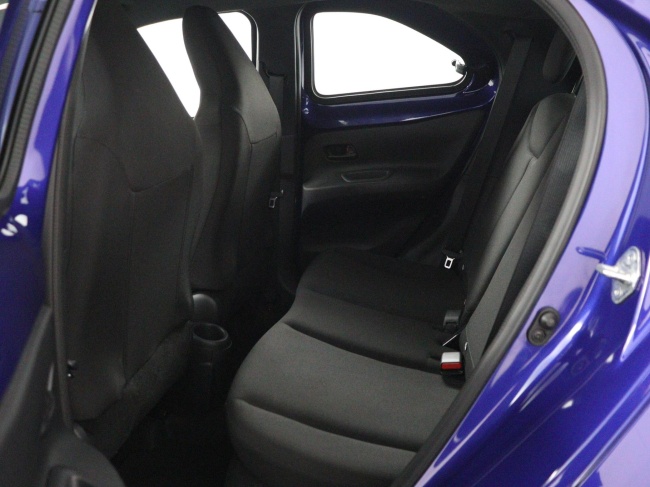 Toyota Aygo X - 1.0 VVT-i S-CVT Play