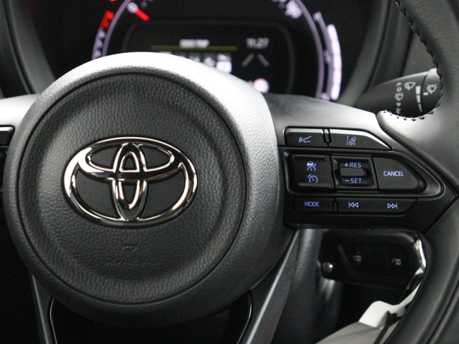 Toyota Aygo X - 1.0 VVT-i S-CVT Play