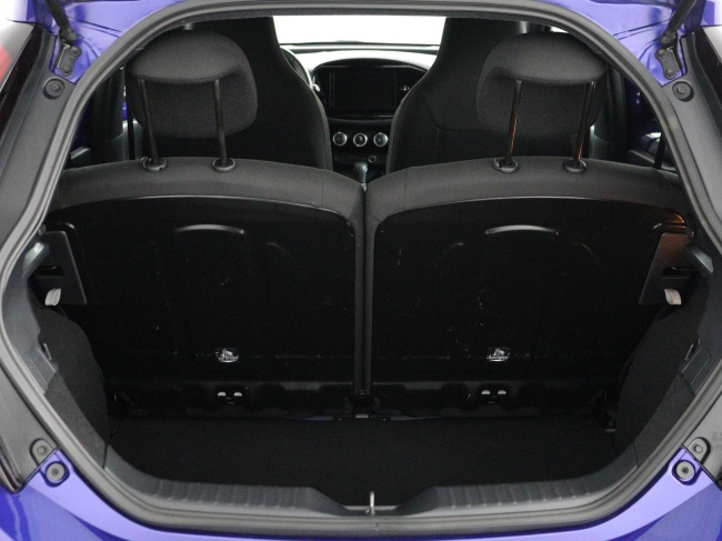 Toyota Aygo X - 1.0 VVT-i S-CVT Play