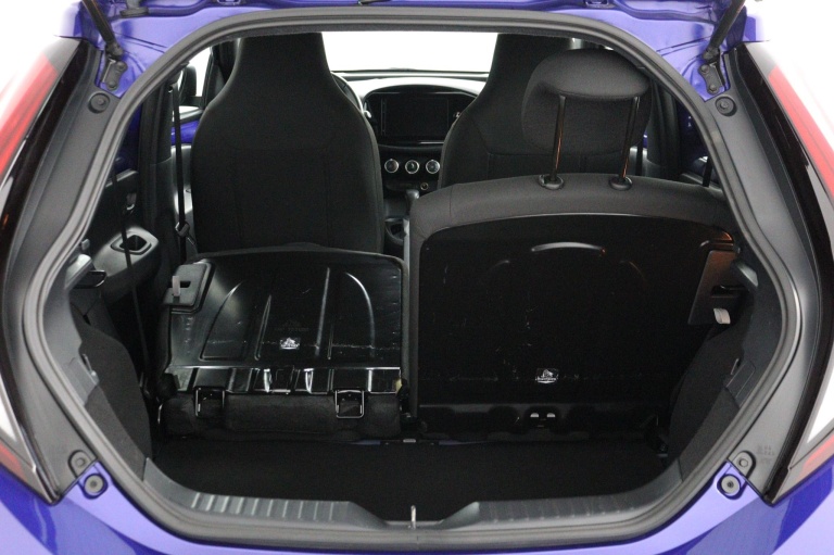 Toyota Aygo X - 1.0 VVT-i S-CVT Play 25