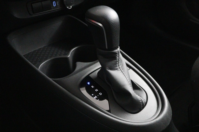 Toyota Aygo X - 1.0 VVT-i S-CVT Play 27