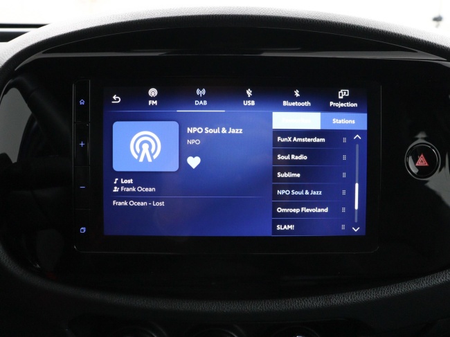 Toyota Aygo X - 1.0 VVT-i S-CVT Play