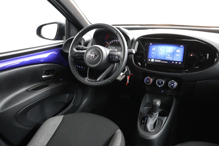 Toyota Aygo X - 1.0 VVT-i S-CVT Play 56