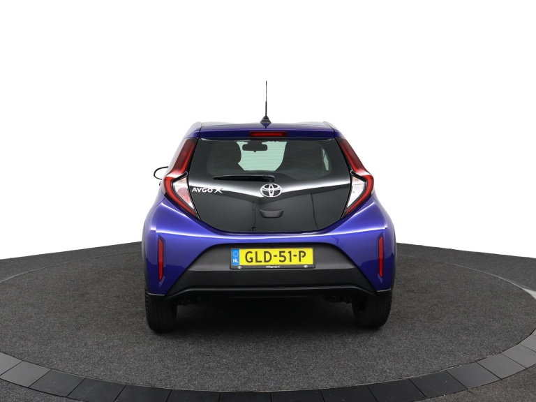 Toyota Aygo X - 1.0 VVT-i S-CVT Play 60