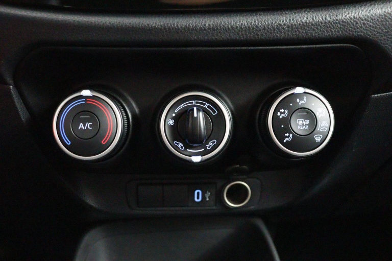 Toyota Aygo X - 1.0 VVT-i S-CVT Play 7