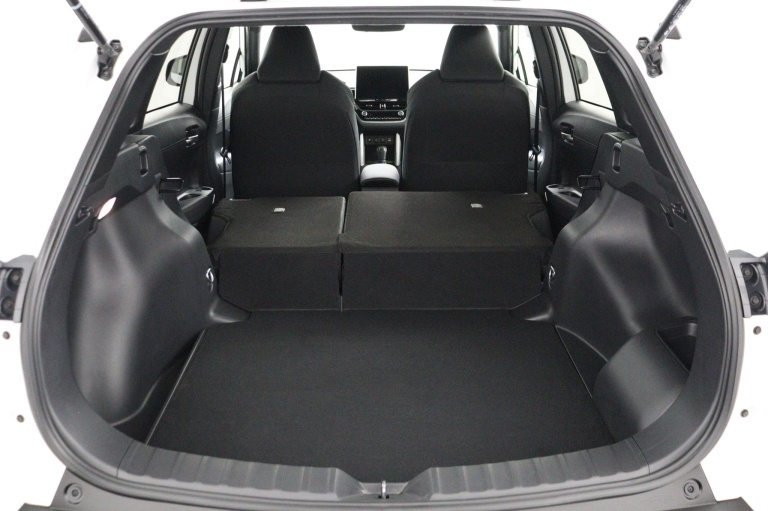 Toyota Corolla Cross - Hybrid 200 Dynamic 26