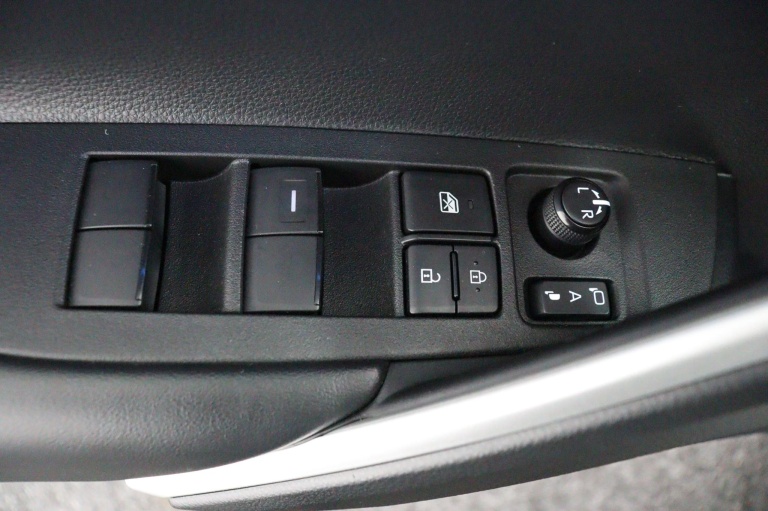 Toyota Corolla Cross - Hybrid 200 Dynamic 30