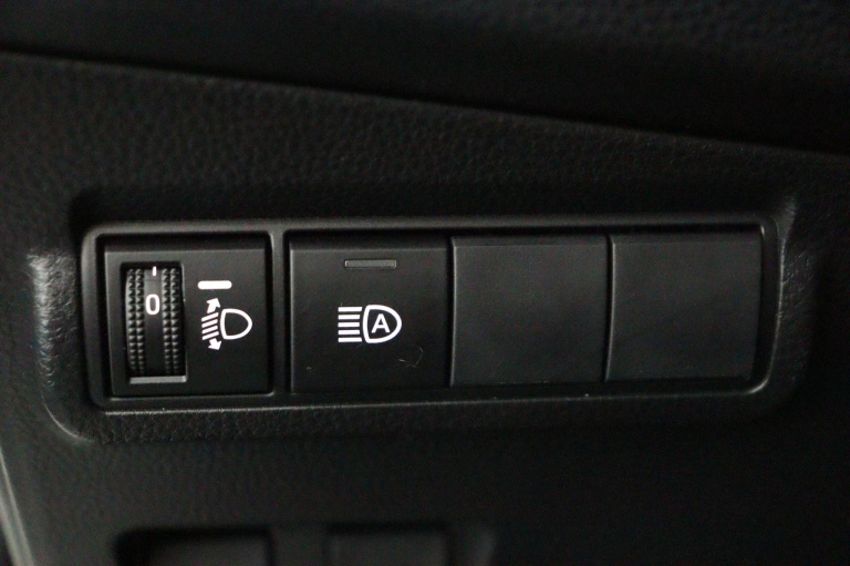 Toyota Corolla Cross - Hybrid 200 Dynamic 32