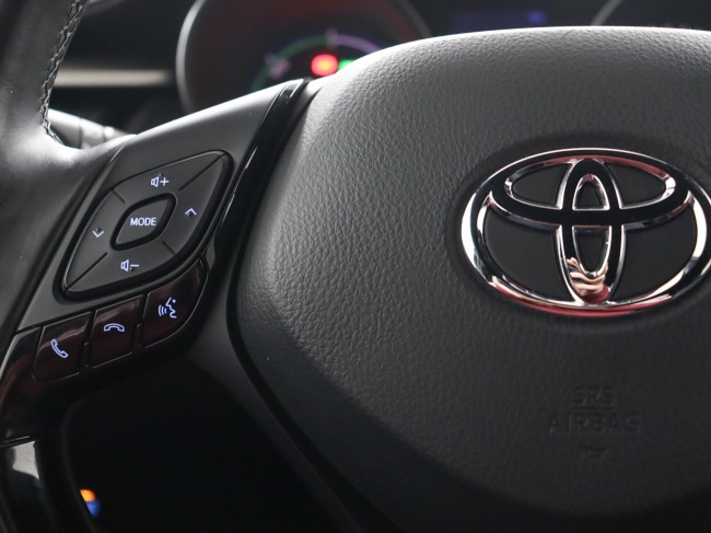 Toyota C-HR - 1.8 Hybrid Business Intro