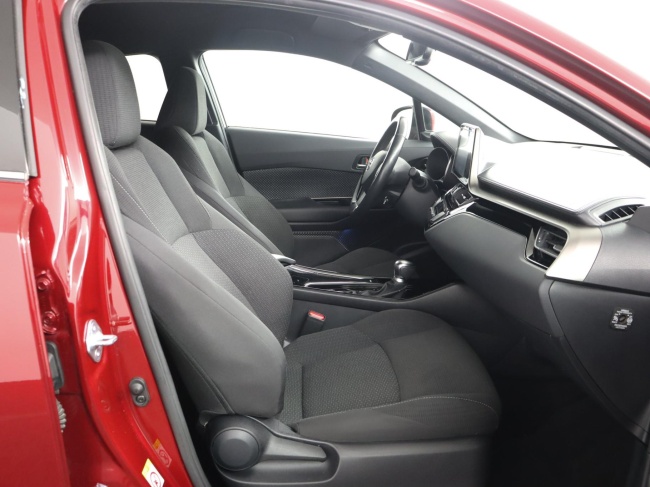 Toyota C-HR - 1.8 Hybrid Business Intro