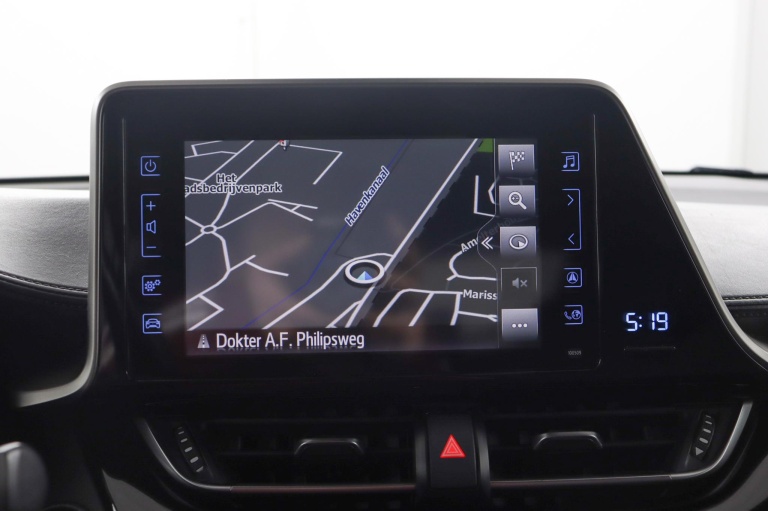 Toyota C-HR - 1.8 Hybrid Business Intro 28