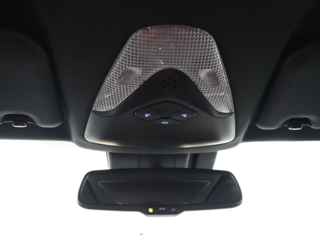 Toyota C-HR - 1.8 Hybrid Business Intro