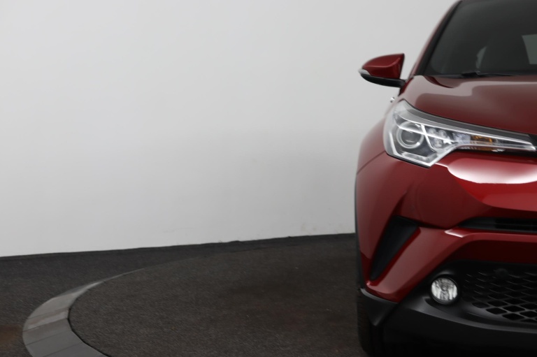 Toyota C-HR - 1.8 Hybrid Business Intro 36