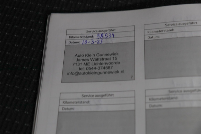 Toyota C-HR - 1.8 Hybrid Business Intro 46