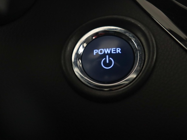 Toyota C-HR - 1.8 Hybrid Business Intro