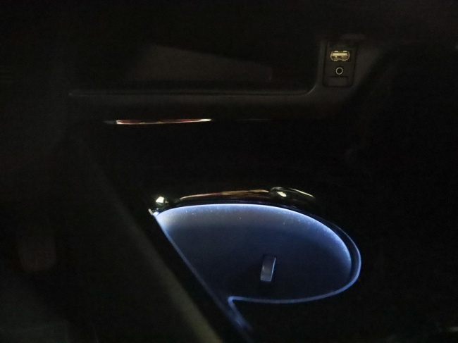 Toyota C-HR - 1.8 Hybrid Business Intro