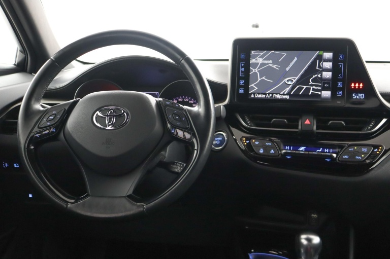 Toyota C-HR - 1.8 Hybrid Business Intro 58