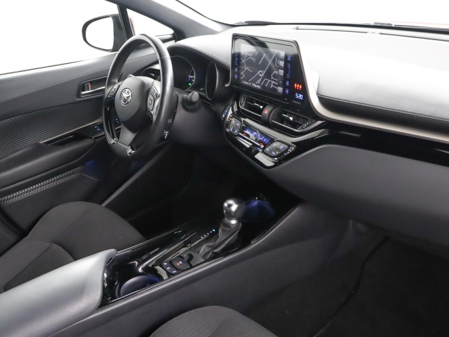 Toyota C-HR - 1.8 Hybrid Business Intro