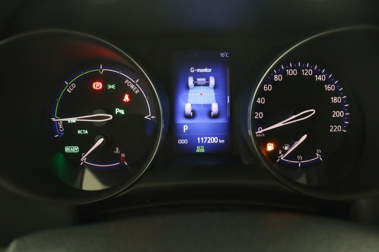 Toyota C-HR - 1.8 Hybrid Business Intro 6